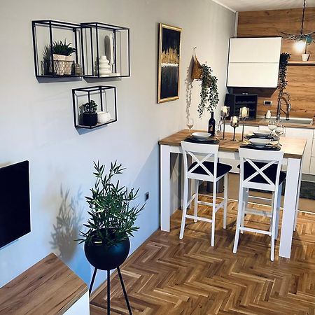 Top Apartman Sombor Esterno foto