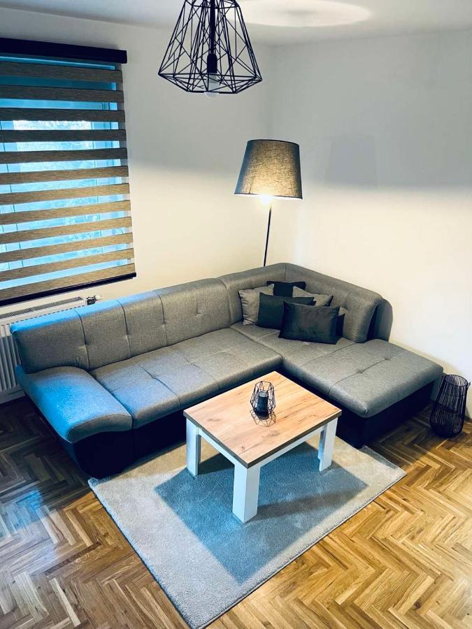 Top Apartman Sombor Esterno foto